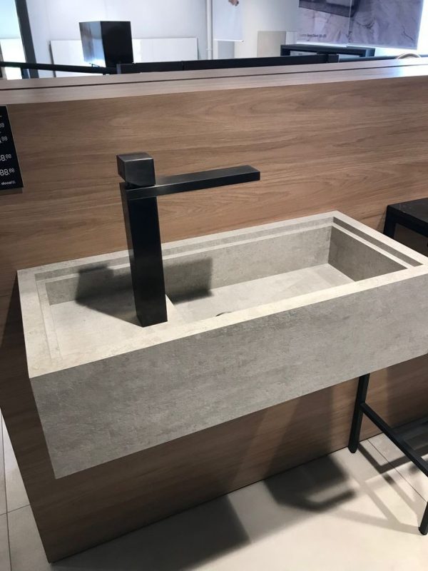 Aqualuxe Wall Mounted basin